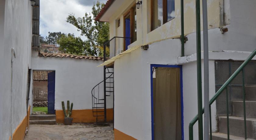 Kurumi Hostel