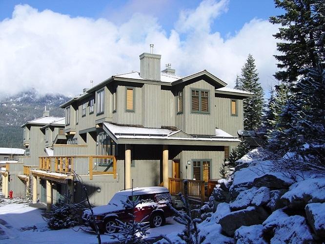 Aloha Whistler Accommodations - Creekside