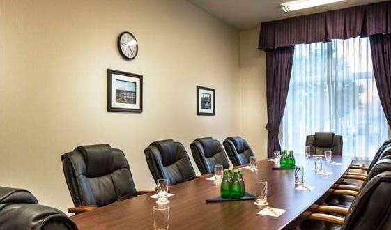 Отель DoubleTree by Hilton Bend