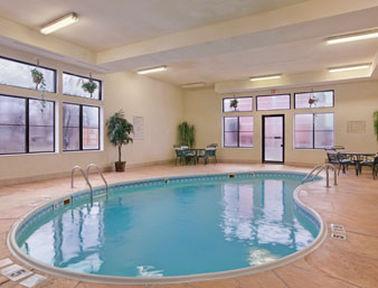 Отель Comfort Suites Harvey