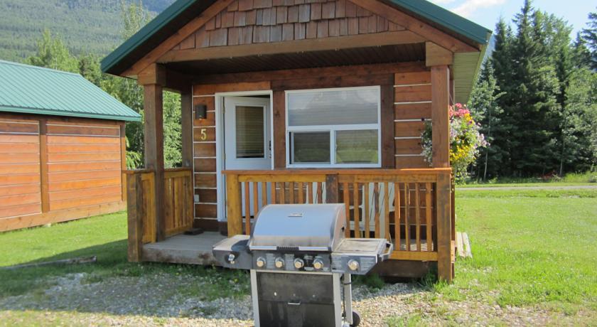 Отель Beaver Creek Lodge and Cabins