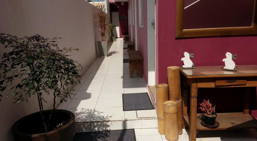 Гостевой дом Brisa Flats and Suites