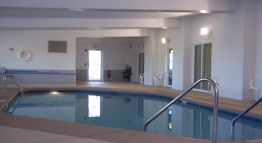 Отель Days Inn Fond du Lac
