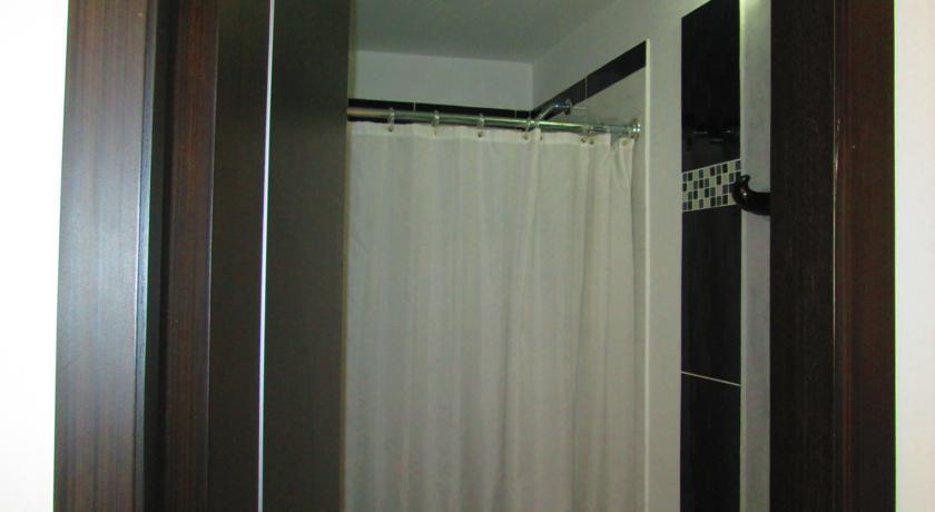 Отель Hotel Platino Plaza