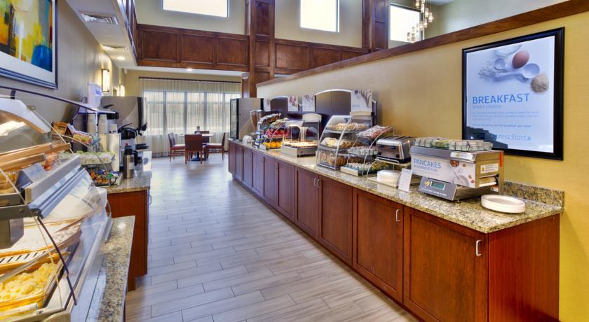 Отель Holiday Inn Express Frankenmuth