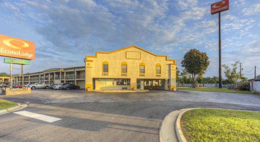 Отель Econo Lodge Byron