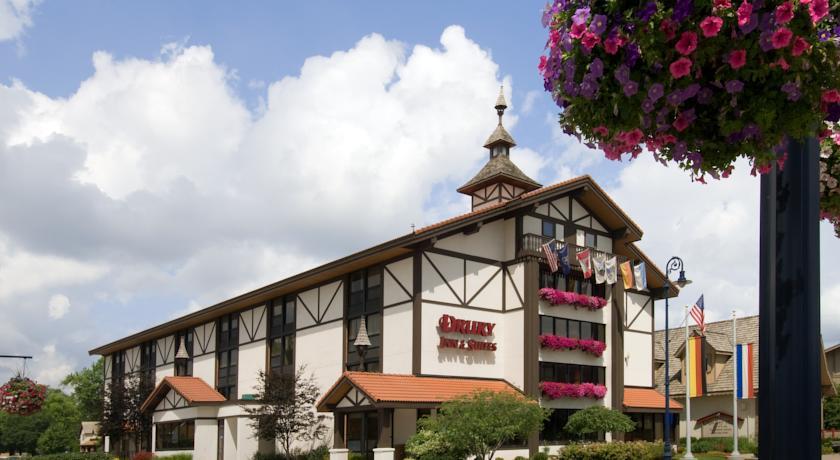 Отель Drury Inn & Suites Frankenmuth