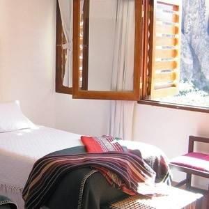 Отель Hotel Iruya