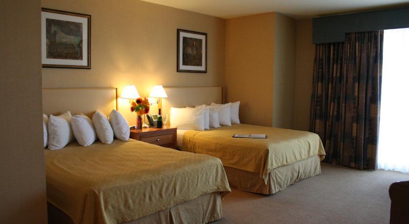 Отель Gold Country Casino & Hotel