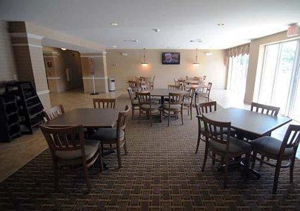 Отель Sleep Inn & Suites Panama City Beach