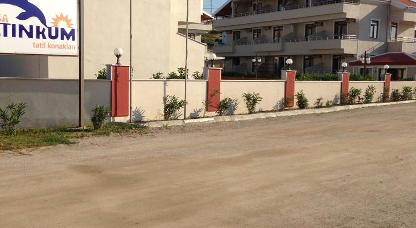 Отель Altinkum Tatil Konaklari