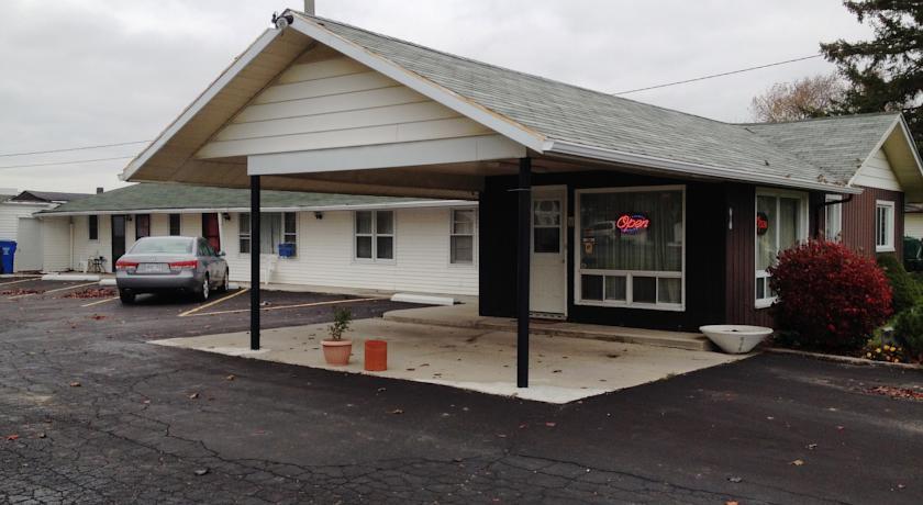 Отель Colonial Motel