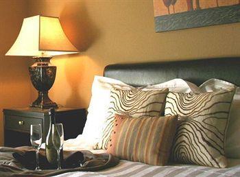 Отель The Clarke Hotel