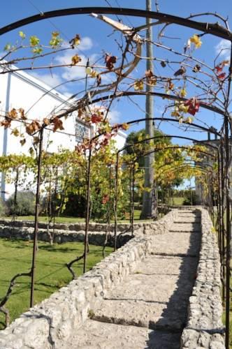 Отель Narbona Wine Lodge