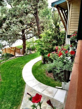 Мини-отель Hillside Inn B&B
