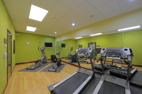 Отель Country Inn & Suites Savannah Airport