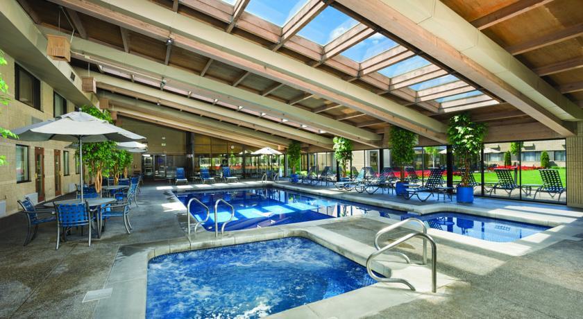 Отель Best Western Plus University Inn
