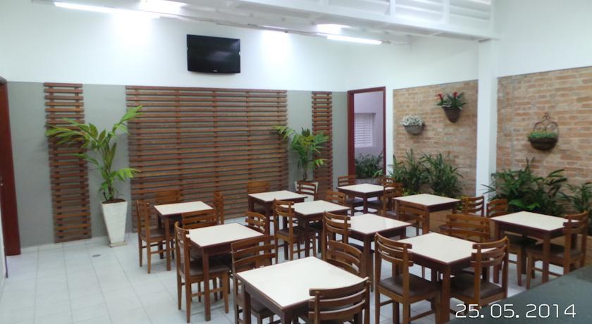 Отель Hotel Esplanada