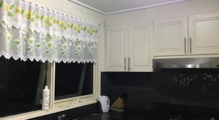 Australia Sky Guest House