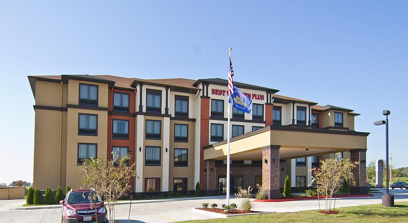 Отель Best Western Plus Tupelo Inn & Suites