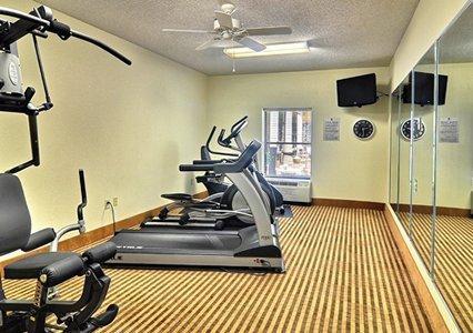 Отель Comfort Inn & Suites Hot Springs