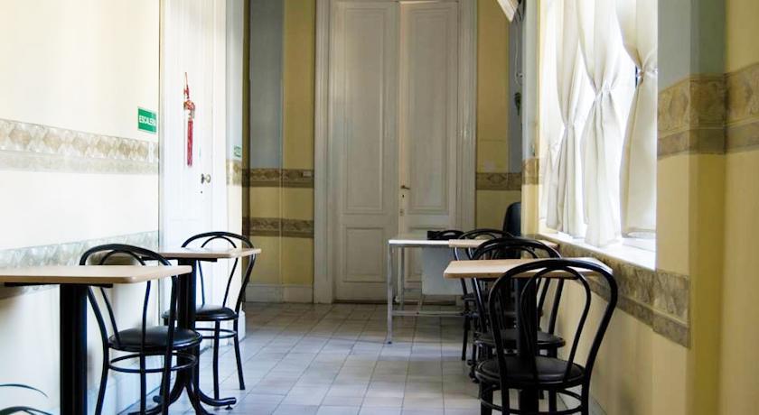 Hostel Santa Isabel