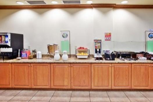 Отель Country Inn & Suites By Carlson Tifton