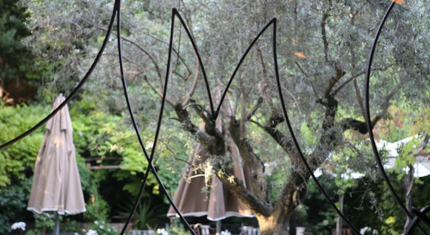 Отель Le Moulin de Lourmarin