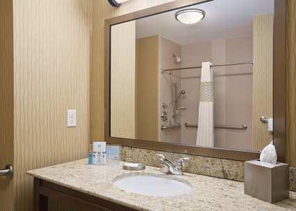 Отель Hampton Inn & Suites Williston