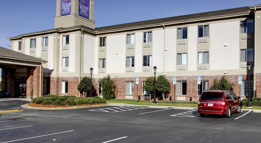 Отель Sleep Inn & Suites Smithfield