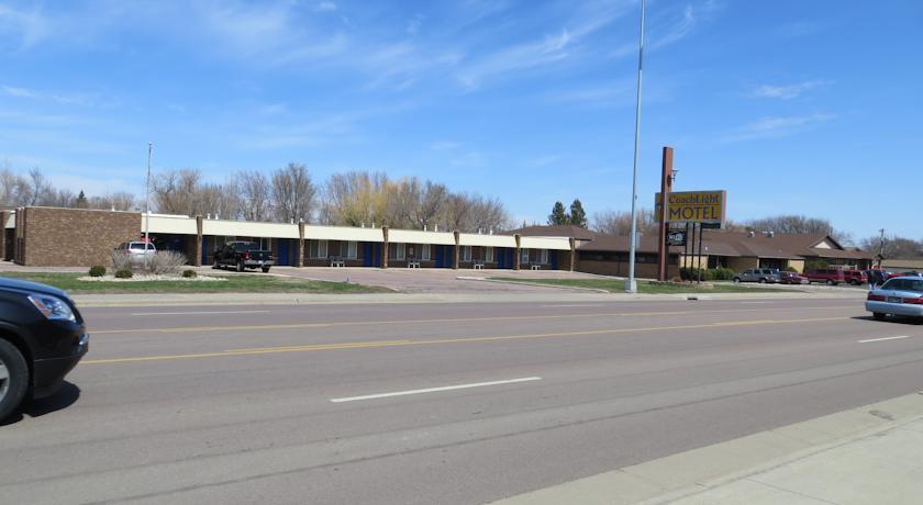 Отель CoachLight Motel