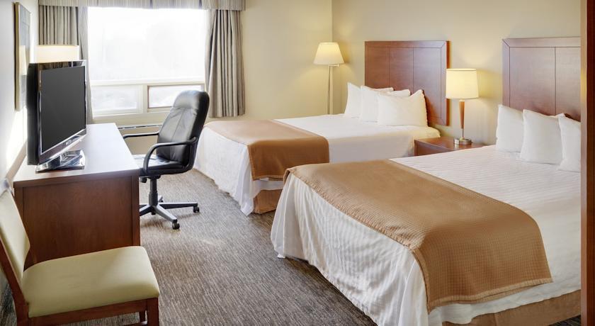 Отель Travelodge Sudbury