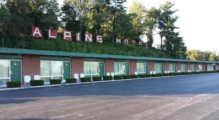 Отель Alpine Motel