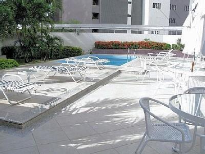 Apartamento Itaigara