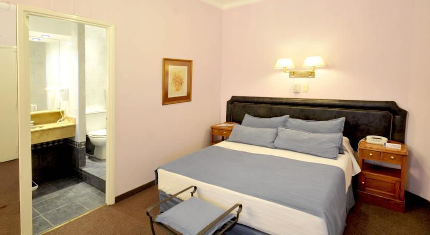 Отель Hotel Muñiz