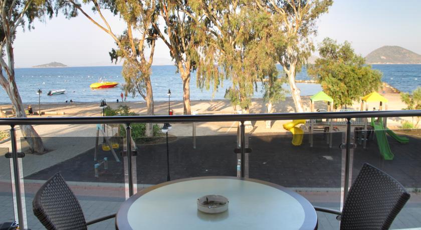 Апартаменты Sunset Beach Apartments