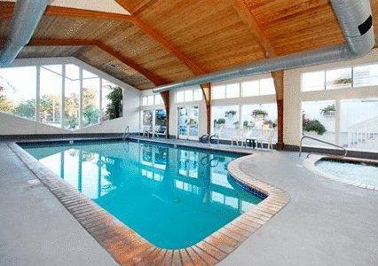 Отель Clarion Hotel Monterey
