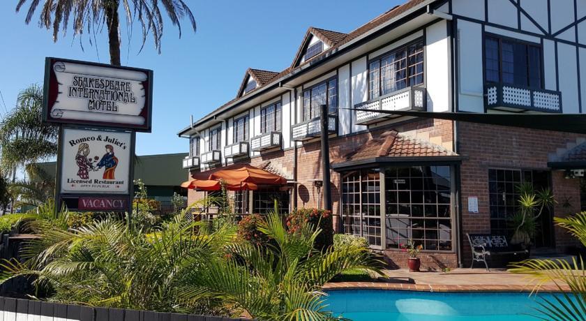 Отель Shakespeare International Motel