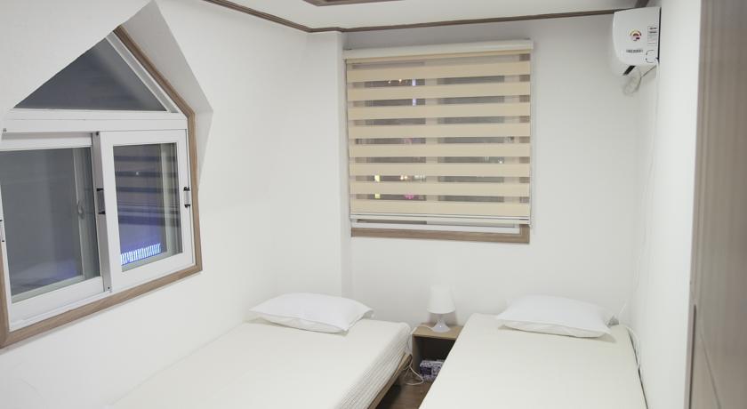 Urban Stay Hongdae