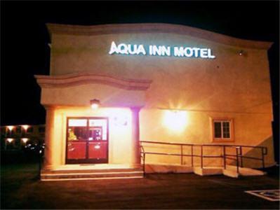 Отель Aqua Inn Motel