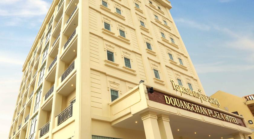 Отель Douangchan Plaza Hotel