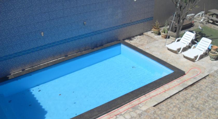 Casa com Piscina