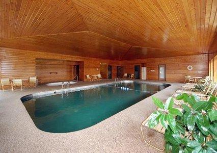 Отель Quality Inn Mitchell