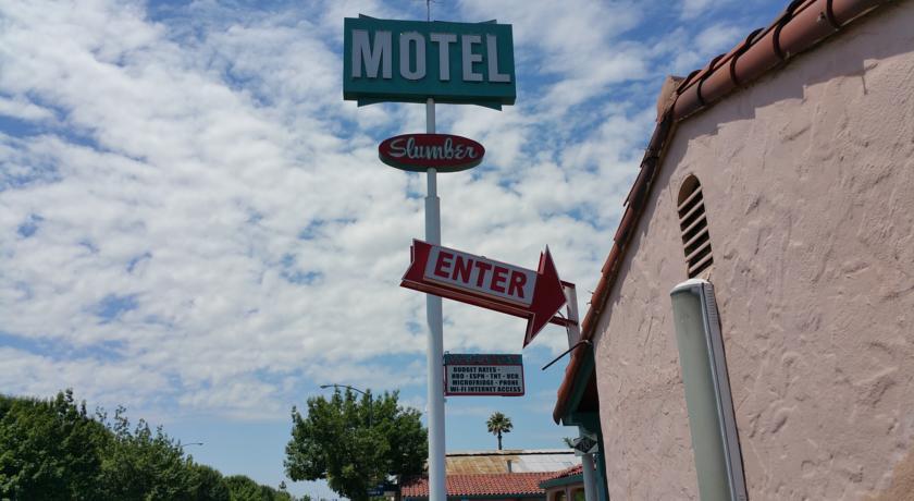 Отель Slumber Motel