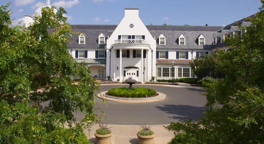 Отель Nittany Lion Inn