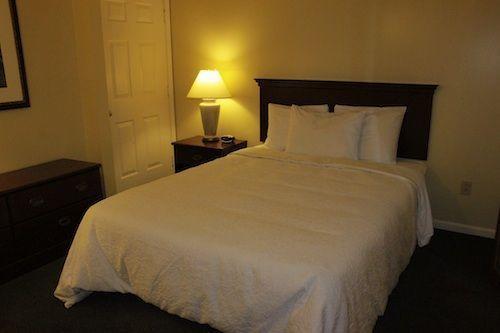 Отель Yankee Suites Extended Stay