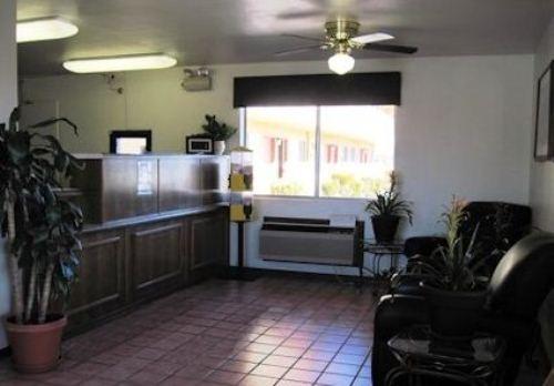 Отель Oak Tree Inn Winslow