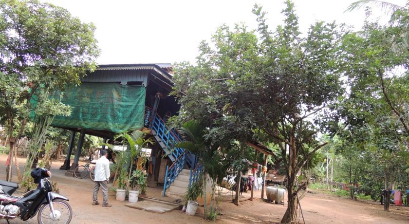 Отель Vang Sambath Homestay