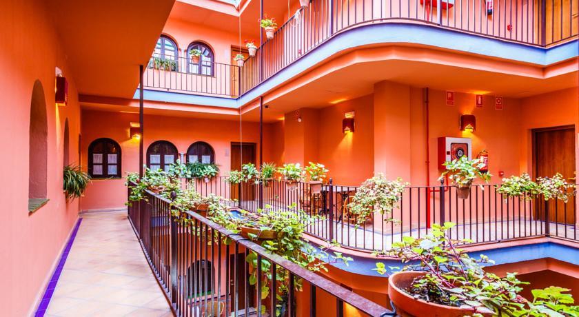Patio de La Alameda