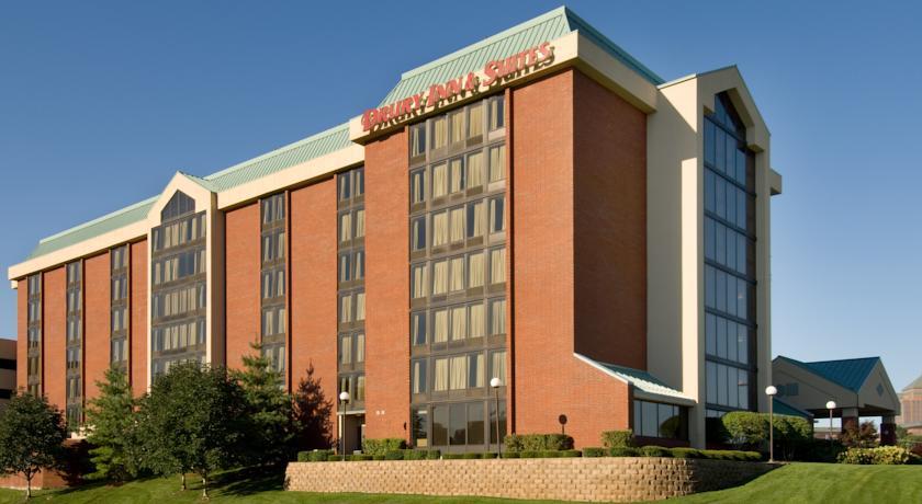Отель Drury Inn & Suites Overland Park